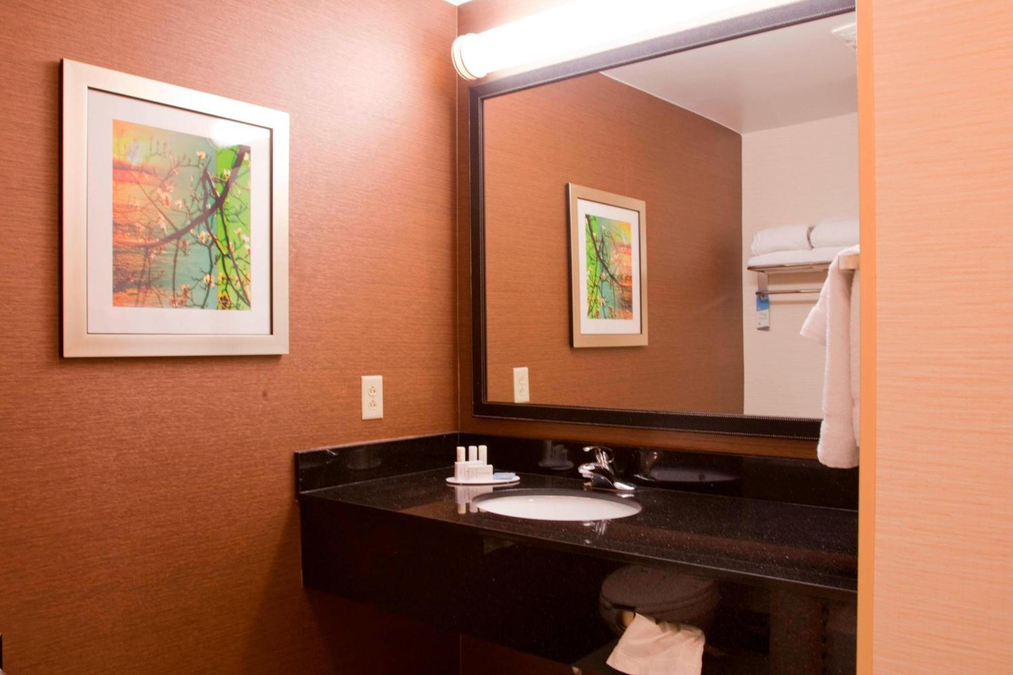 Fairfield Inn & Suites Bedford Kültér fotó